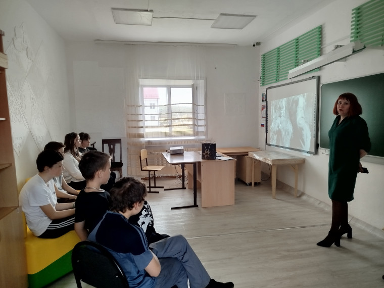 МОГУ ЧУВСТВОВАТЬ.